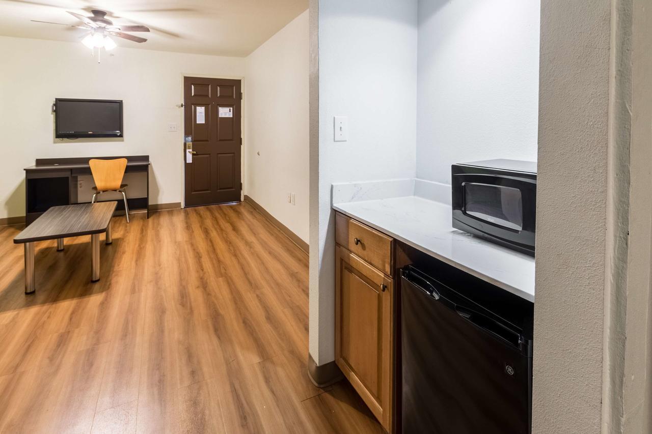 Hotel 6-north Richland Hills, Tx - Ne Worth North Richland Hills