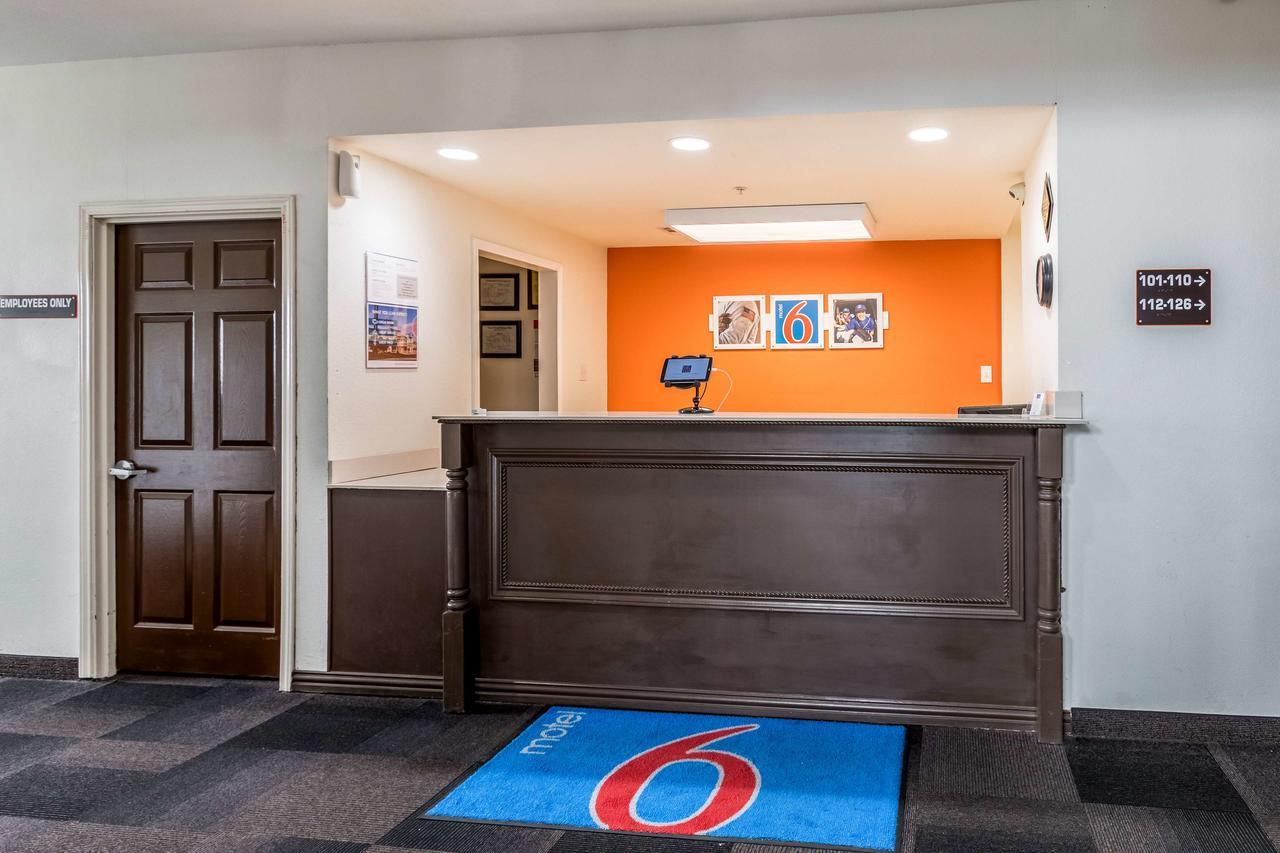 Hotel 6-north Richland Hills, Tx - Ne Worth