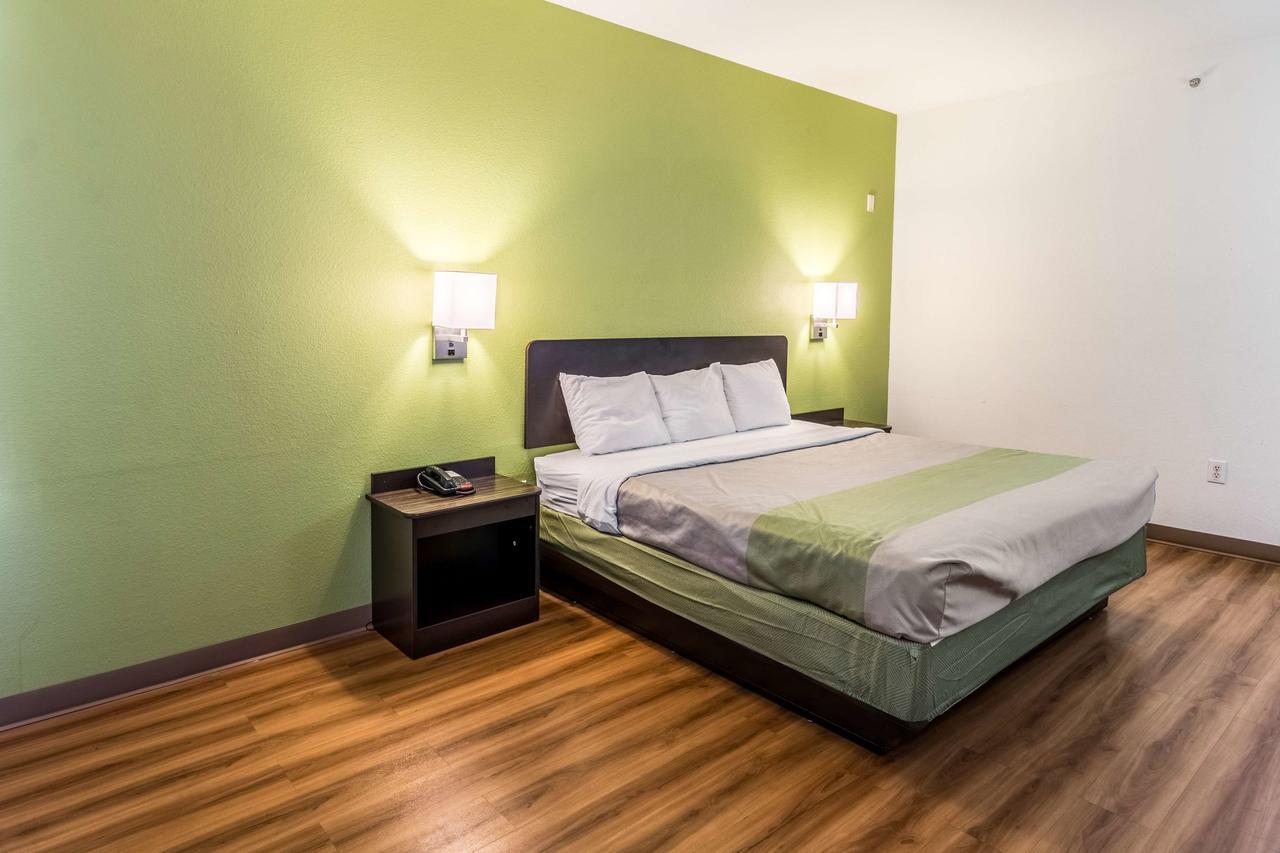 Hotel 6-north Richland Hills, Tx - Ne Worth