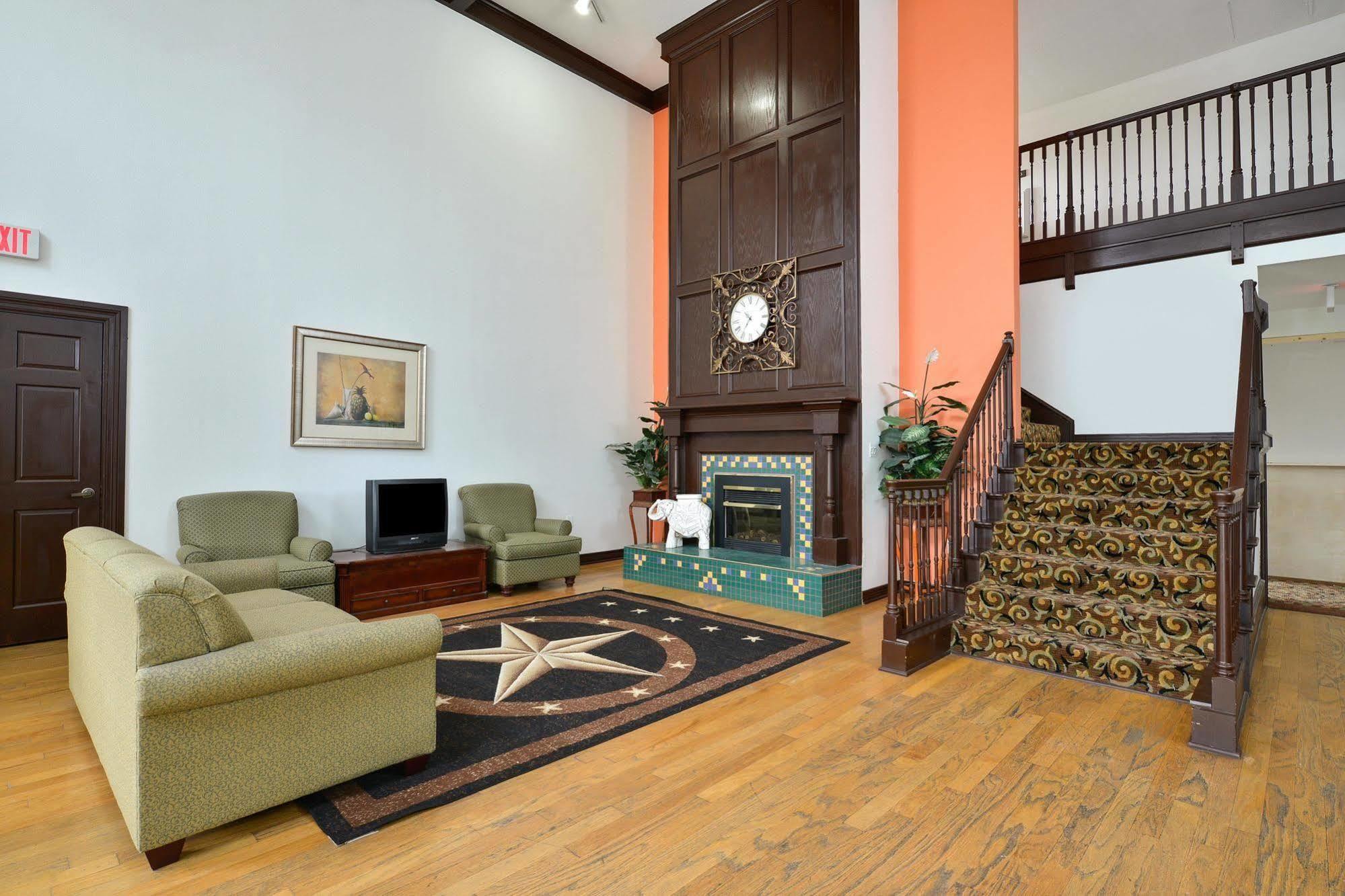 Hotel 6-north Richland Hills, Tx - Ne Worth