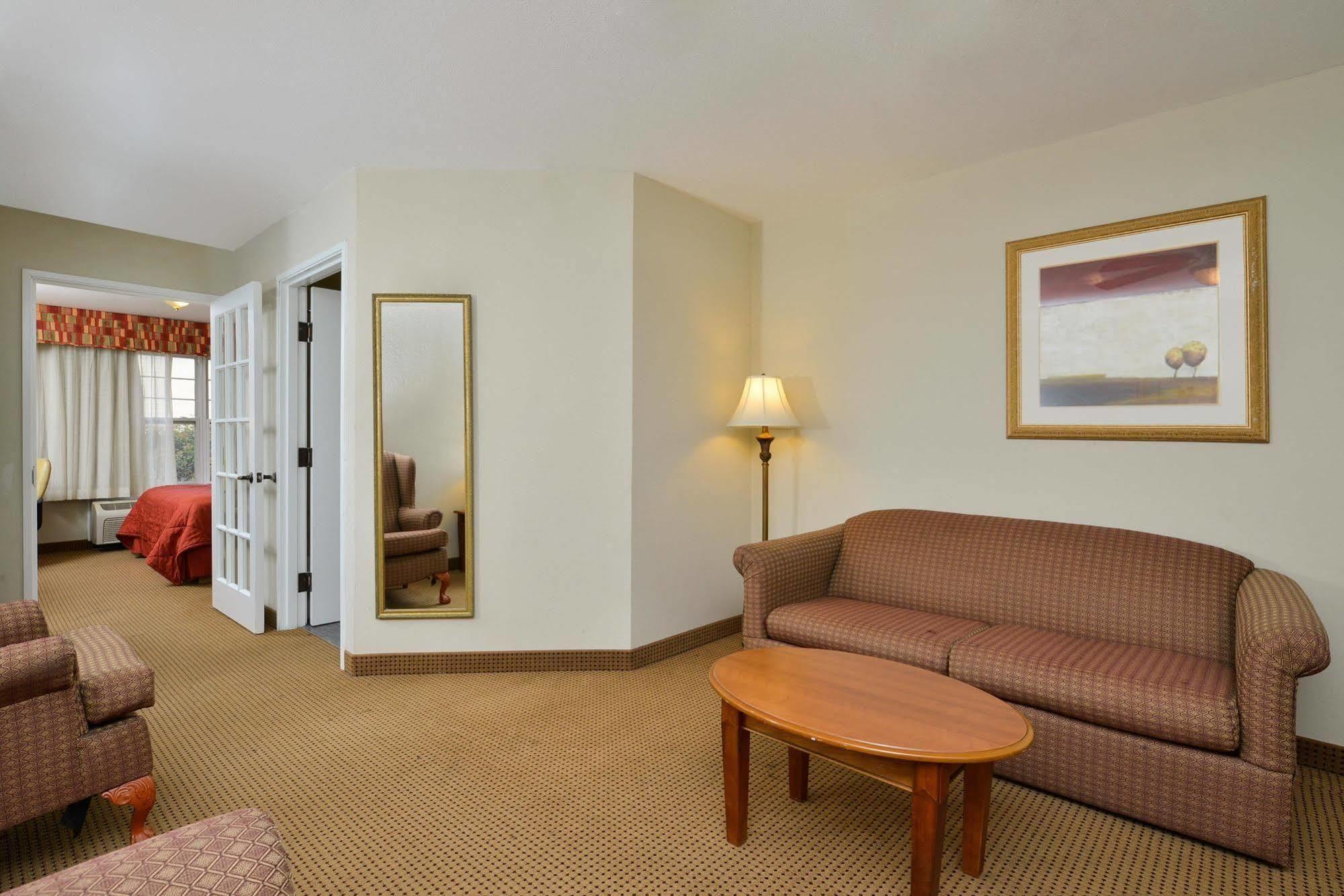 Hotel 6-north Richland Hills, Tx - Ne Worth
