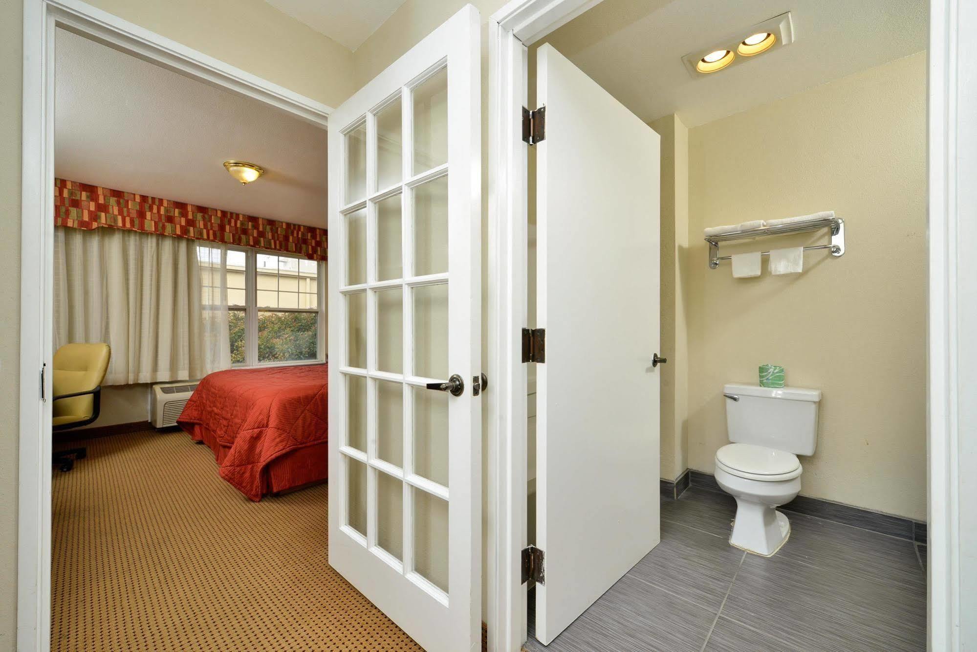 Hotel 6-north Richland Hills, Tx - Ne Worth